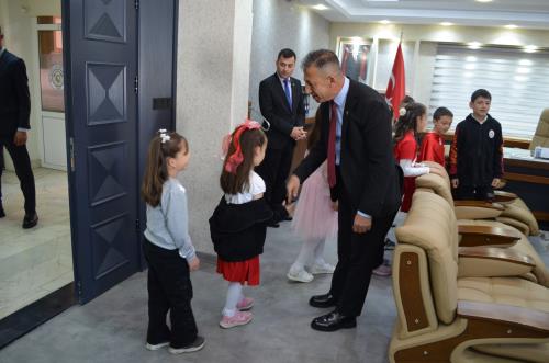 23 Nisan Ulusal Egemenlik ve Çocuk Bayramı Coşkuyla Kutlandı.