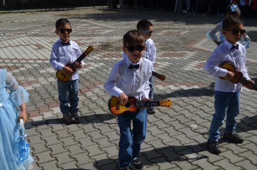 Sinanpaşa Kaymakamı Sayın Emrah ASLAN ın ve Belediye Başkanımız Sayın Zülkarni DAVAS ın  Beldemizdeki Okulları Ziyareti.