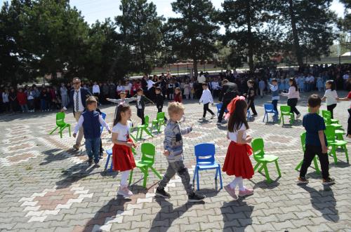 23 Nisan Ulusal Egemenlik ve Çocuk Bayramı Coşkuyla Kutlandı.