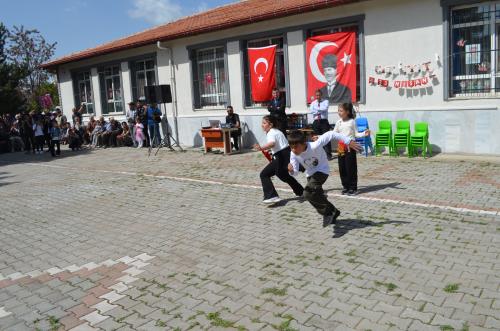 23 Nisan Ulusal Egemenlik ve Çocuk Bayramı Coşkuyla Kutlandı.