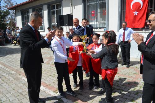 23 Nisan Ulusal Egemenlik ve Çocuk Bayramı Coşkuyla Kutlandı.