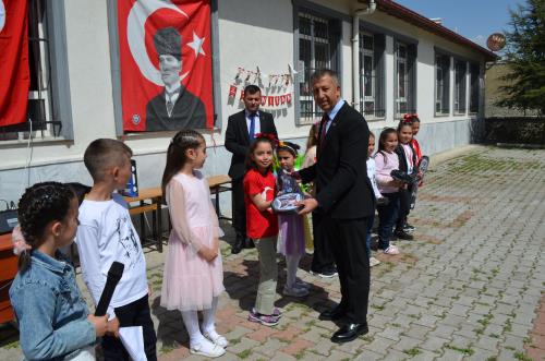 23 Nisan Ulusal Egemenlik ve Çocuk Bayramı Coşkuyla Kutlandı.
